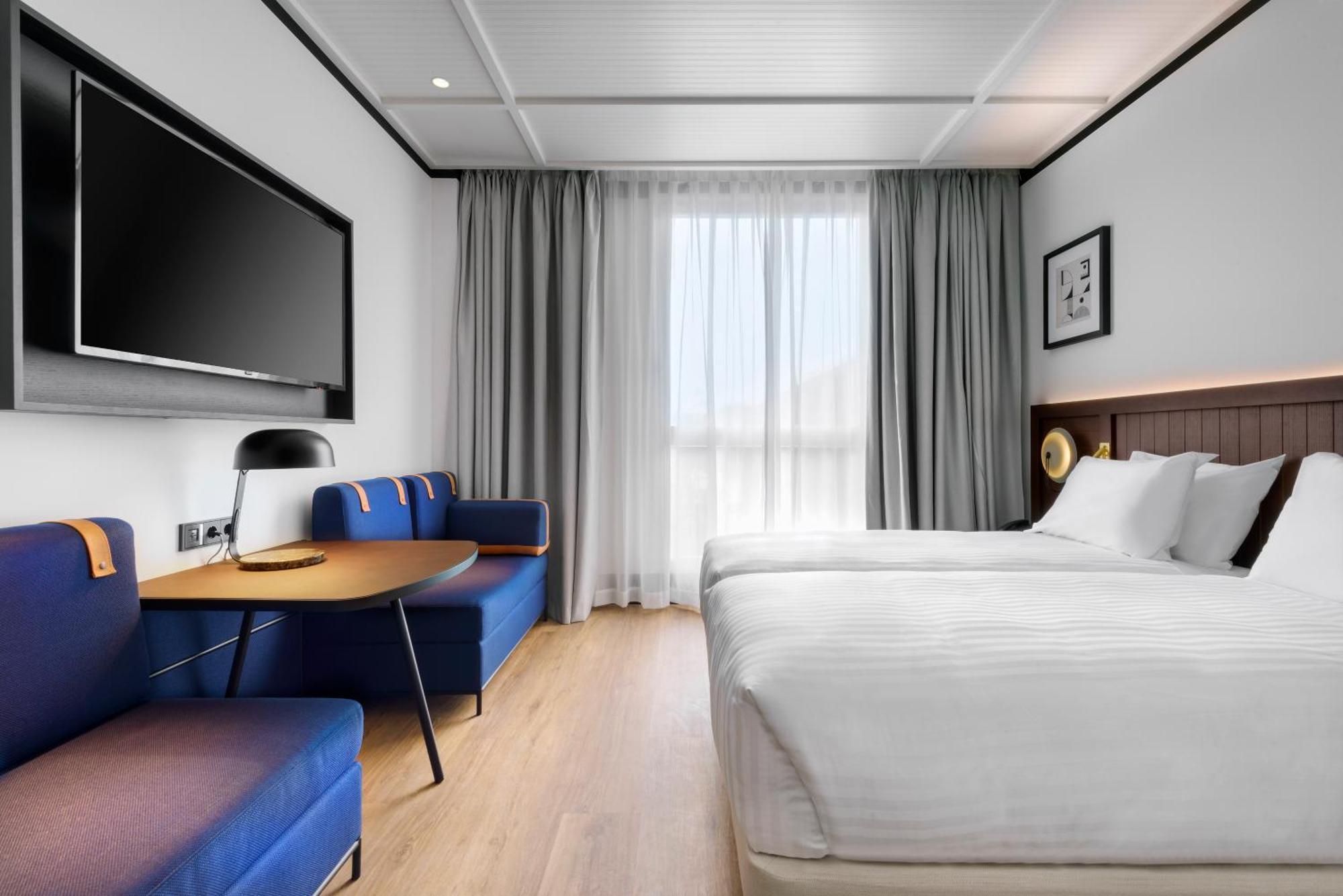 Hotel Tres Reyes ซานเซบาสเตียน ภายนอก รูปภาพ